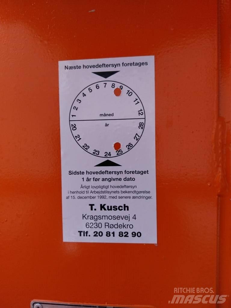 JLG 1230 ES Sollevatori verticali