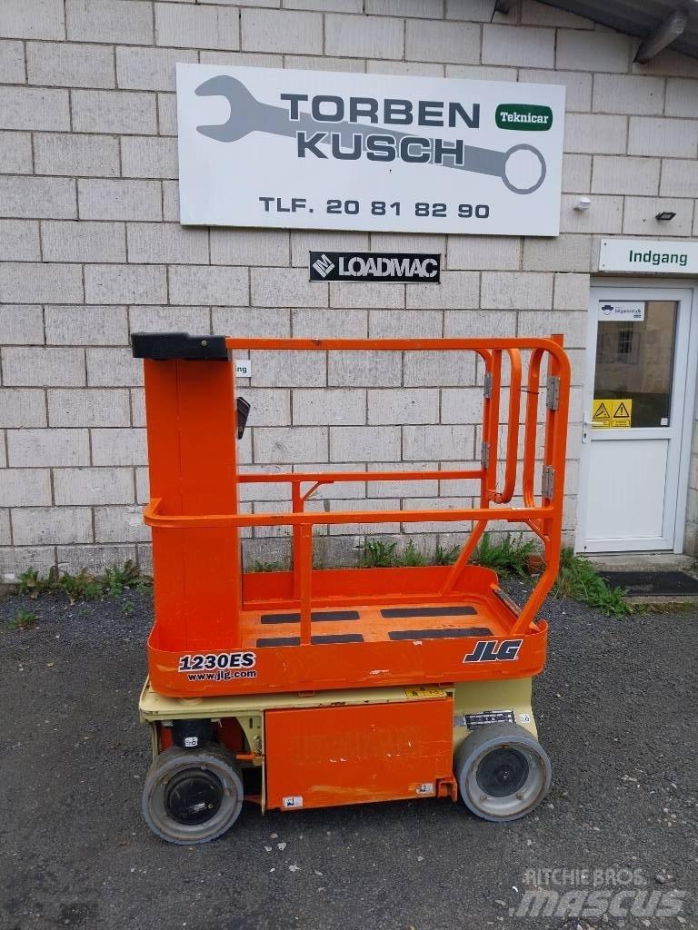 JLG 1230 ES Sollevatori verticali