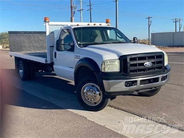 Ford F550 Camion con sponde ribaltabili