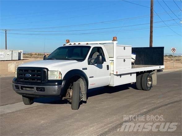 Ford F550 Camion con sponde ribaltabili