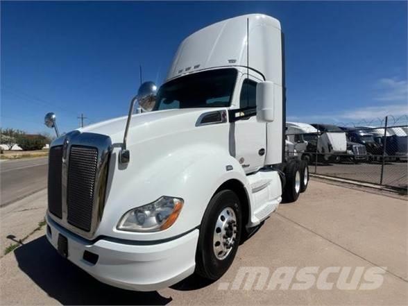 Kenworth T680 Motrici e Trattori Stradali
