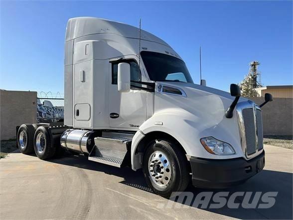 Kenworth T680 Motrici e Trattori Stradali