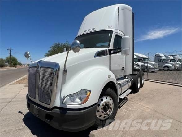 Kenworth T680 Motrici e Trattori Stradali
