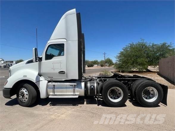 Kenworth T680 Motrici e Trattori Stradali