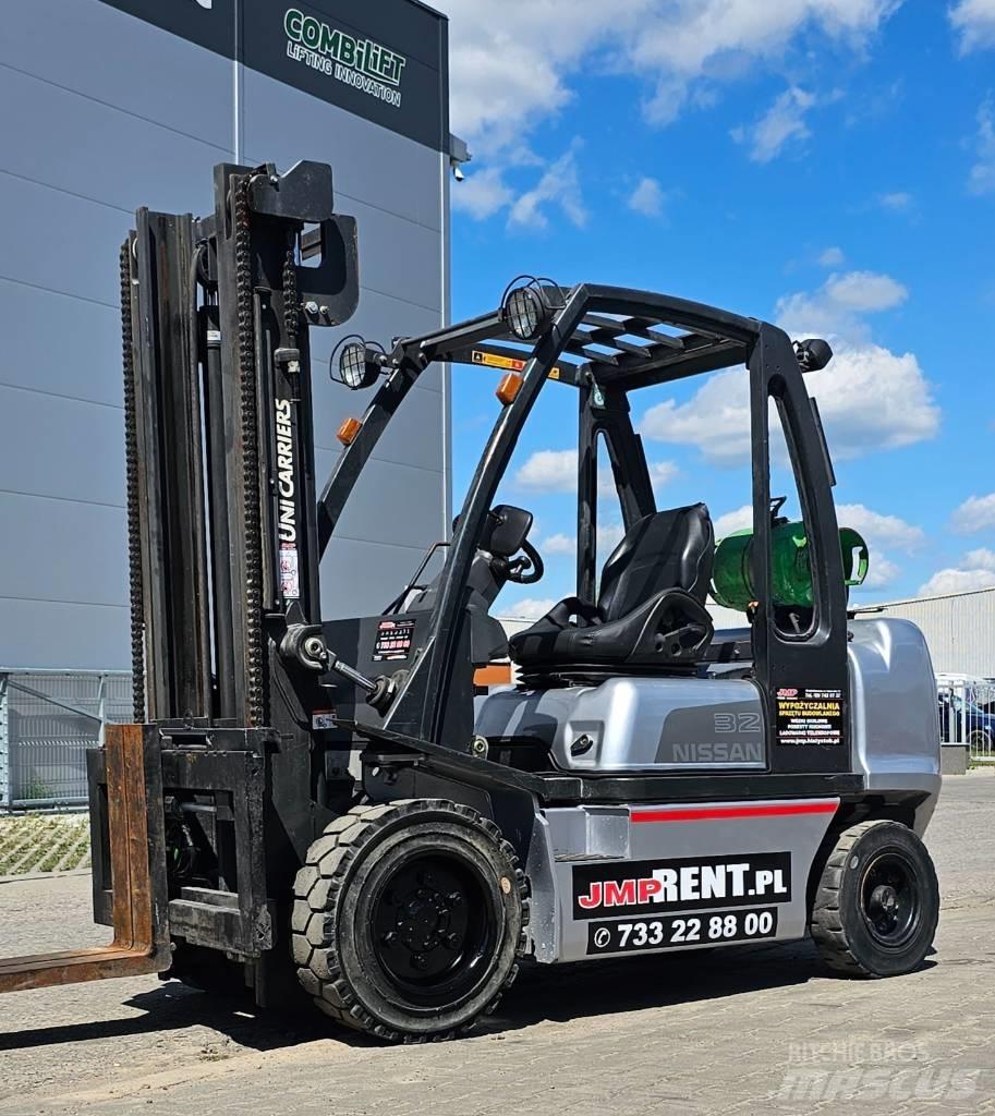 Nissan UG1D2A32LQ Carrelli elevatori GPL