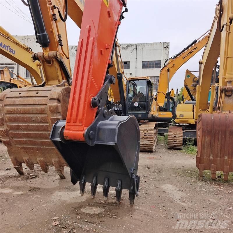 Doosan 225 LC Escavatori cingolati