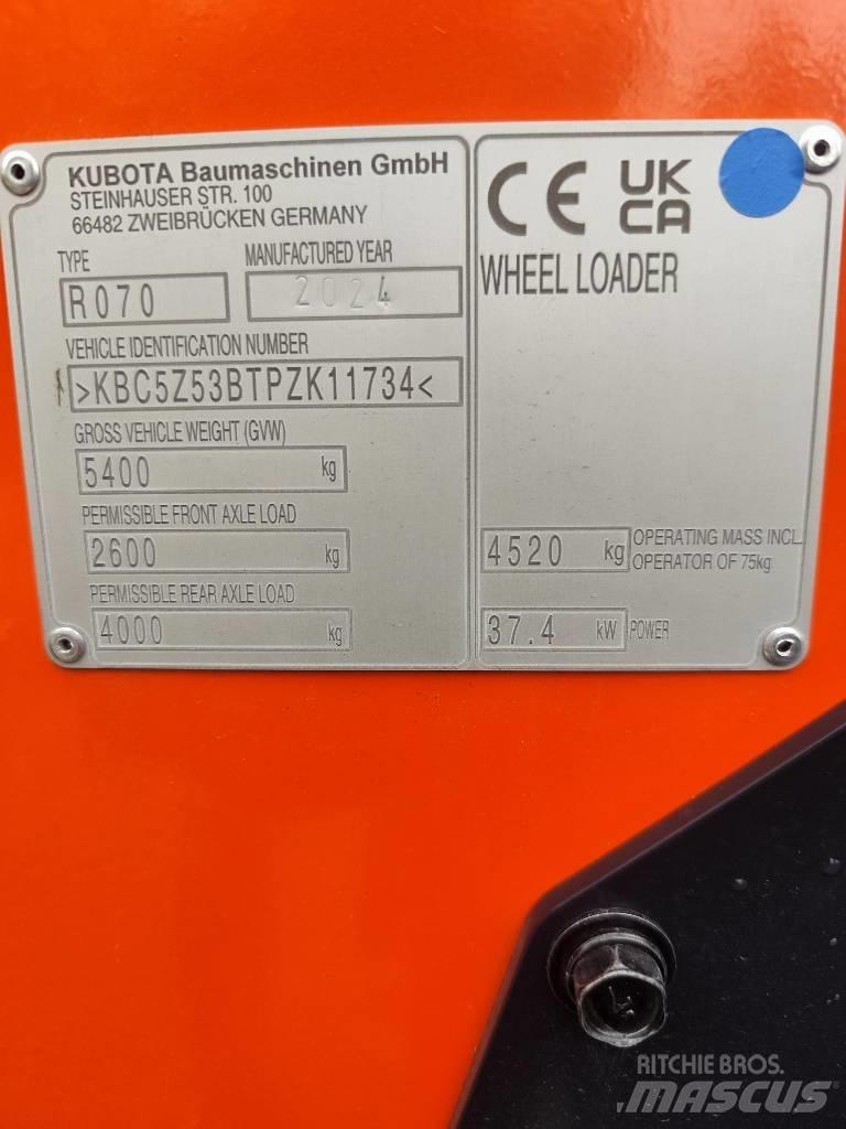 Kubota R 070 Pale gommate
