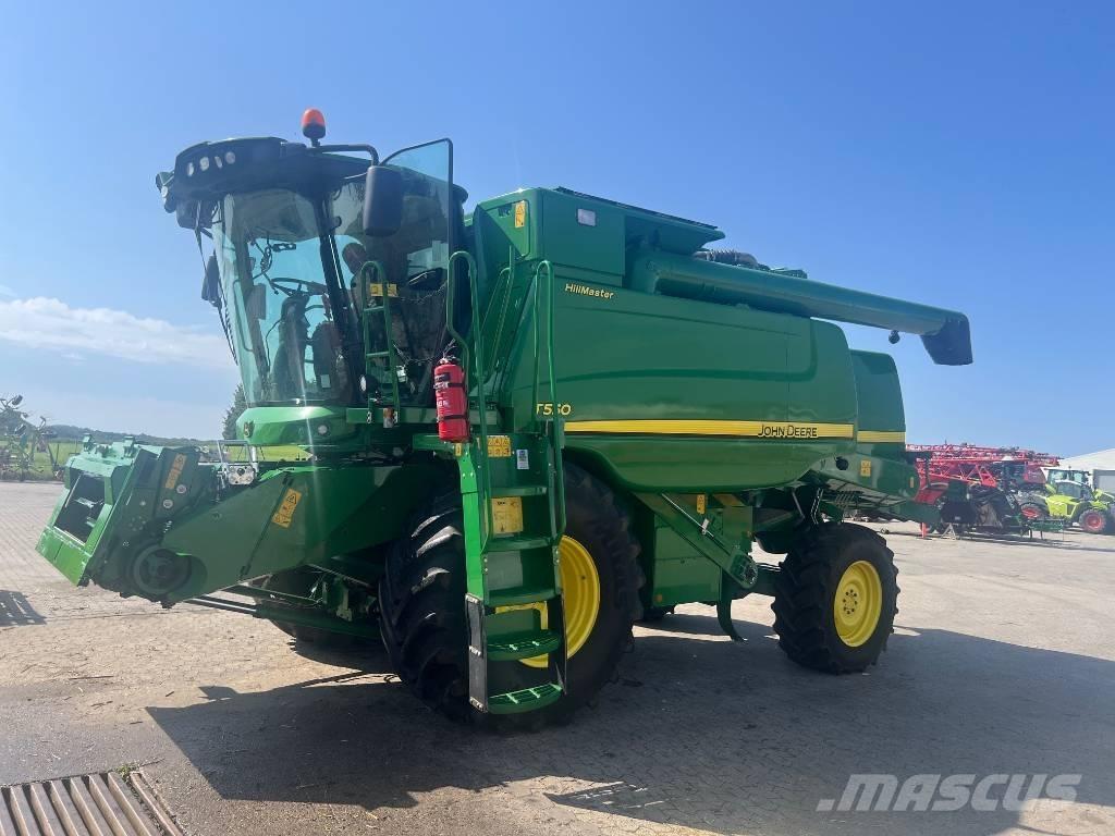 John Deere T 550 Mietitrebbiatrici