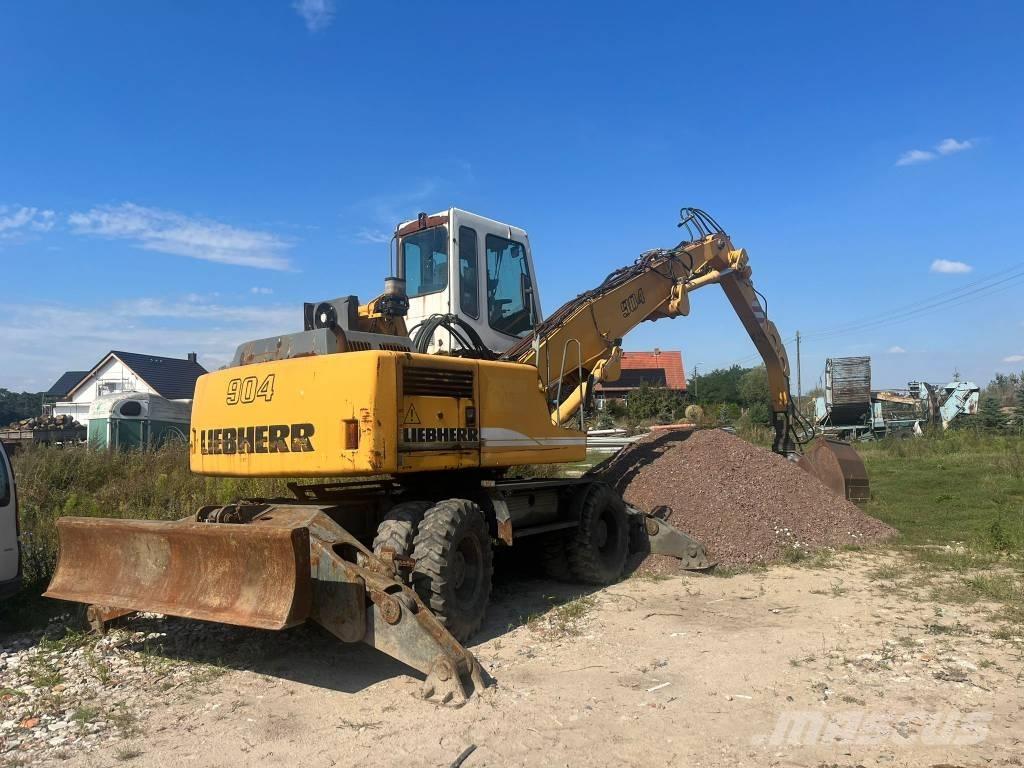 Liebherr A 904 C Movimentazione rifiuti