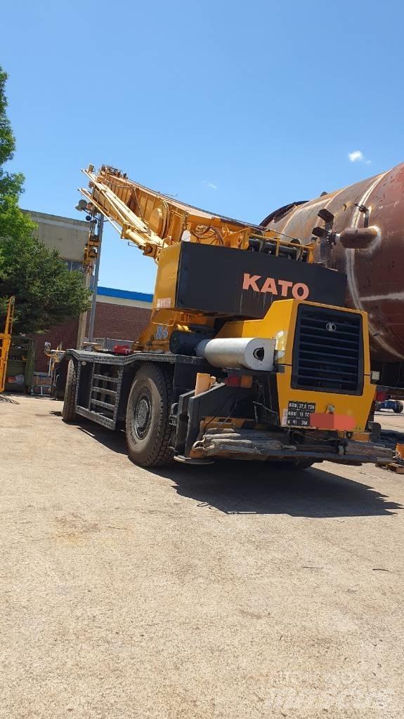 Kato SS 500 Gru per terreni difficili