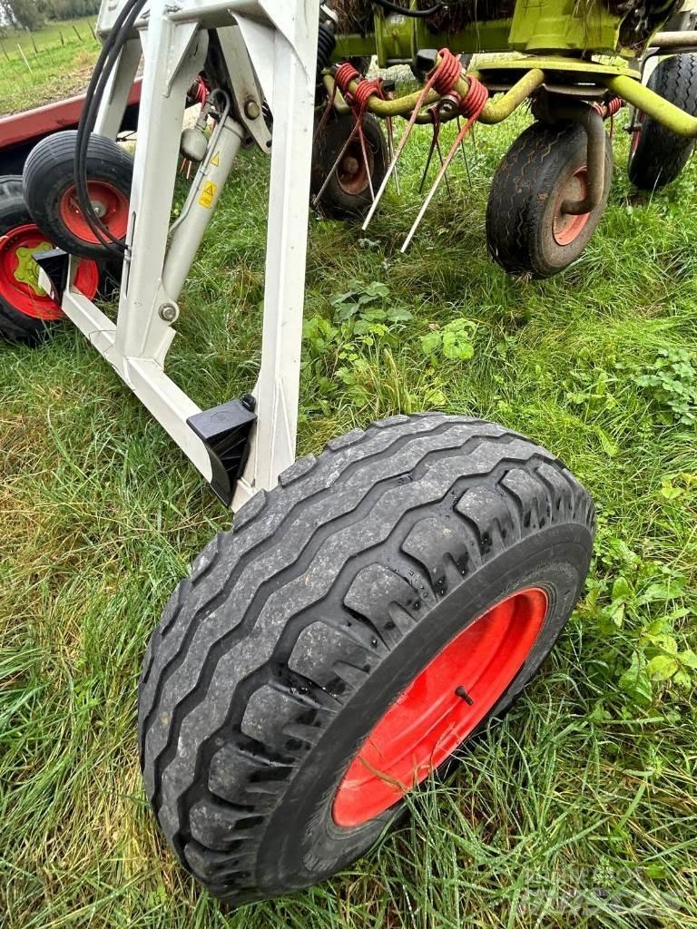 CLAAS VOLTO 1100T Ranghinatori