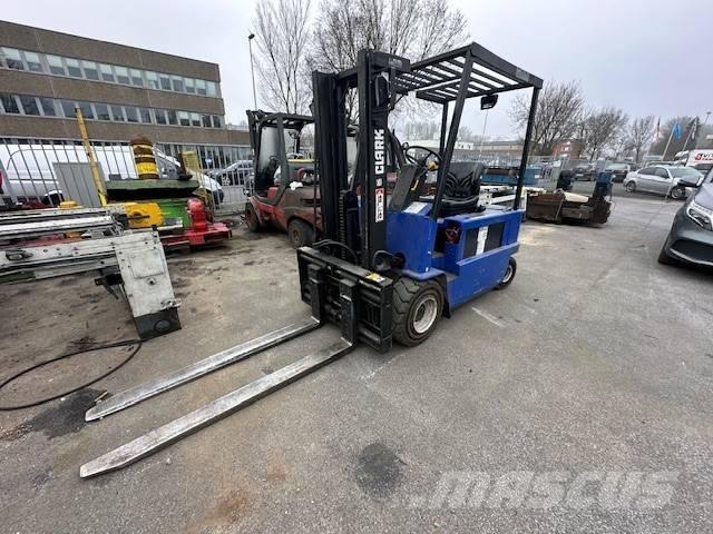 Clark EM 2,5 Carrelli elevatori elettrici