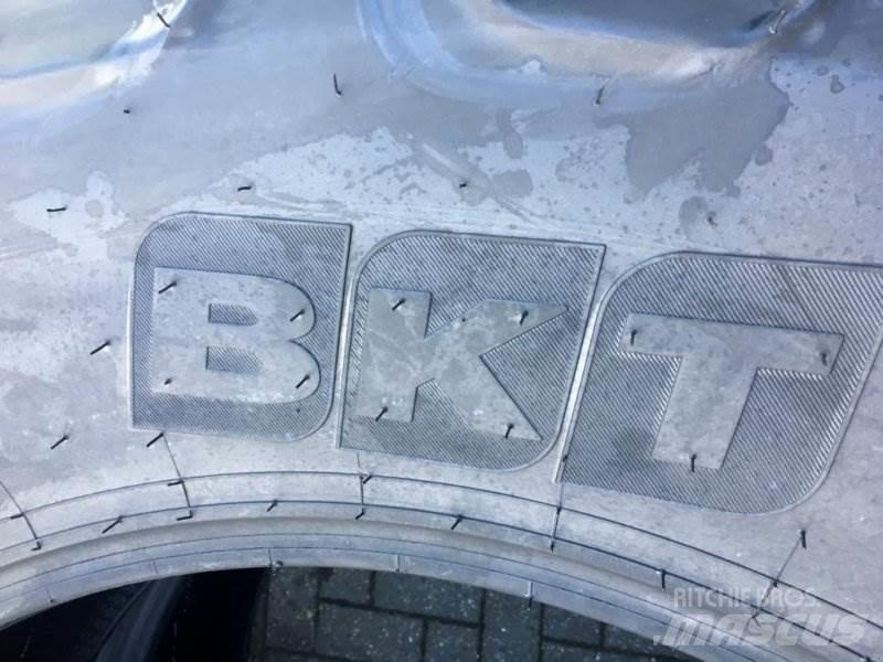 BKT 520/70 R 38 Pneumatici, ruote e cerchioni