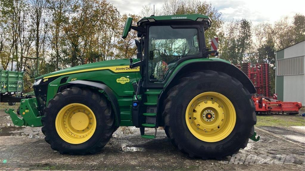 John Deere 8R 370 Trattori