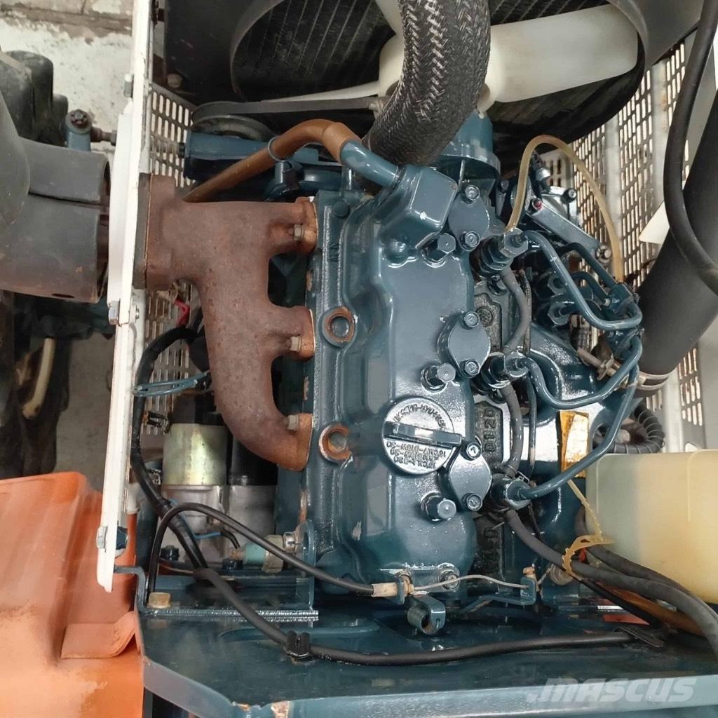 Kubota B 1402 Trattori