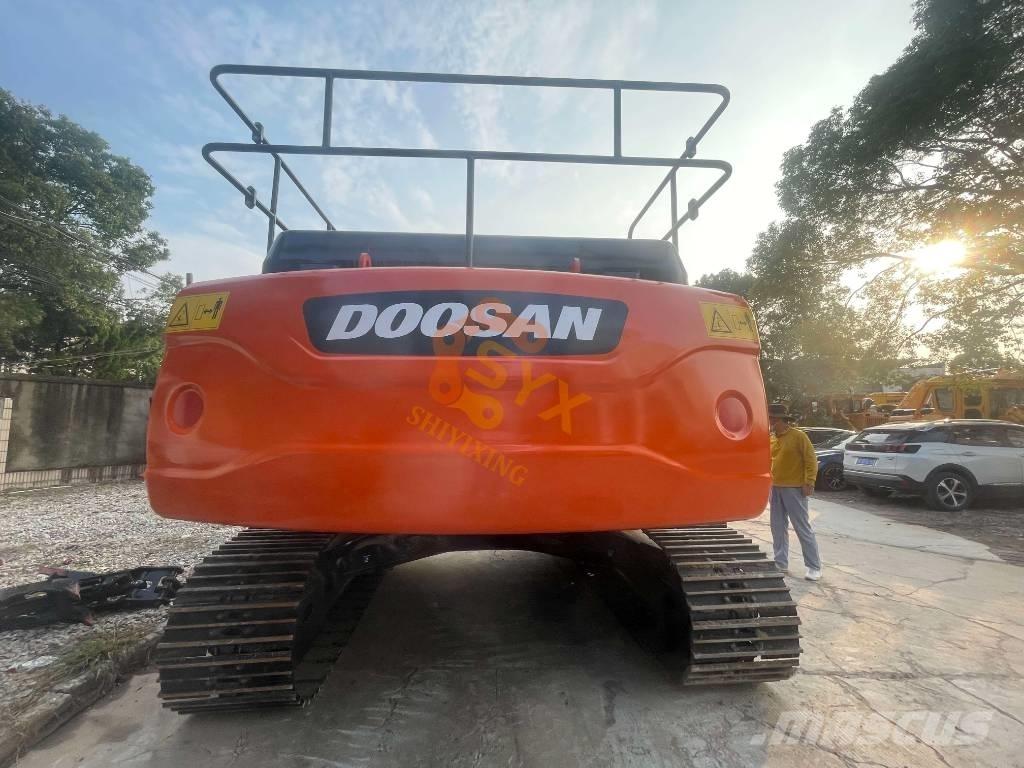Doosan DX 300 Escavatori cingolati