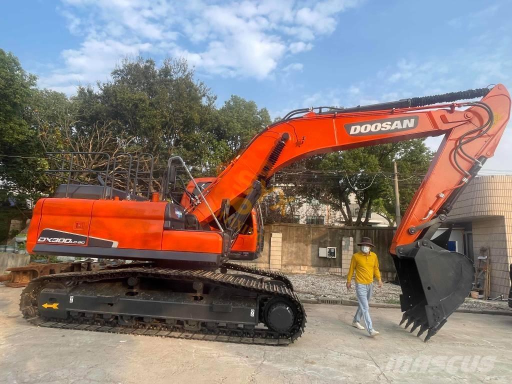Doosan DX 300 Escavatori cingolati