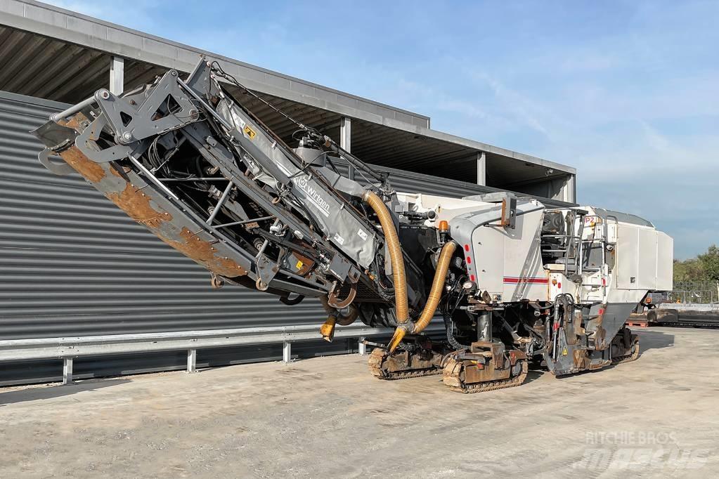 Wirtgen W210 Fresa a freddo per asfalto