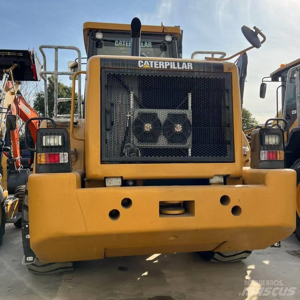 CAT 966 H Pale gommate