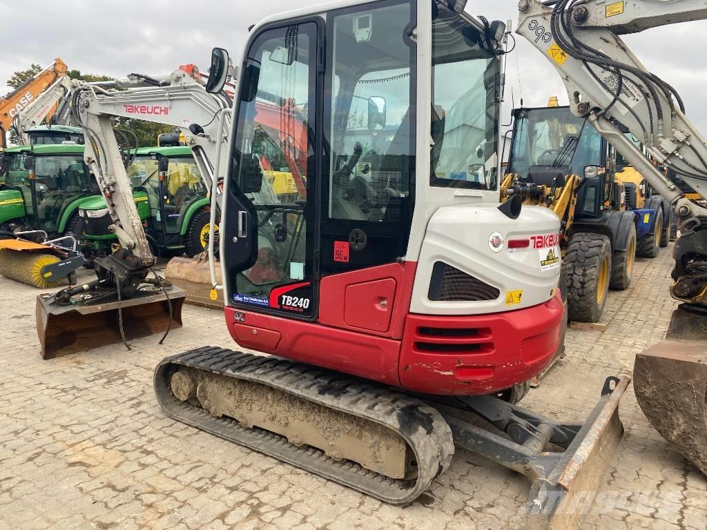 Takeuchi TB 240 Miniescavatori