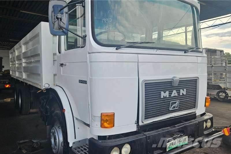 MAN 30-240 Camion altro