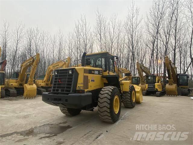 Komatsu WA380 Pale gommate
