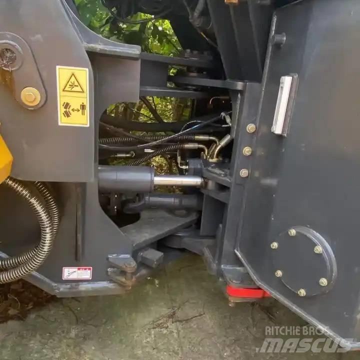 LiuGong 856H Pale gommate