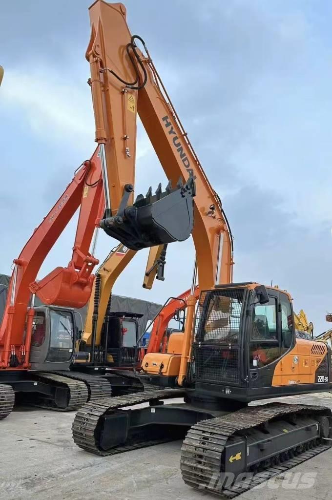 Hyundai 220 Escavatori cingolati