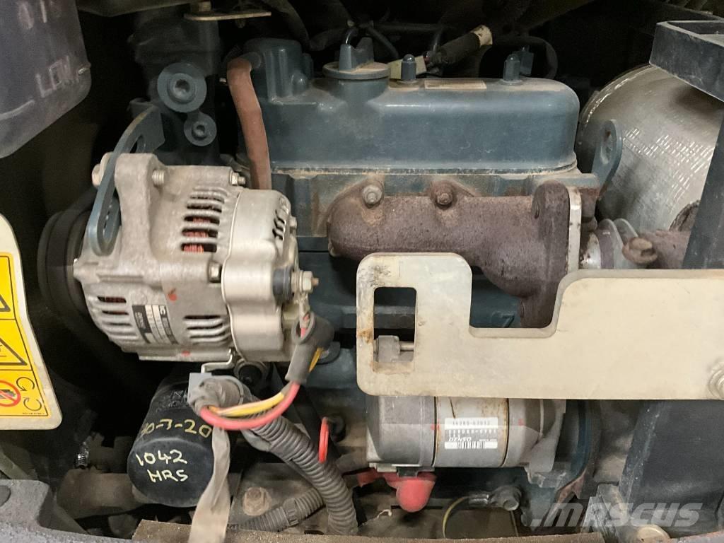 Kubota KX 015-4 Miniescavatori