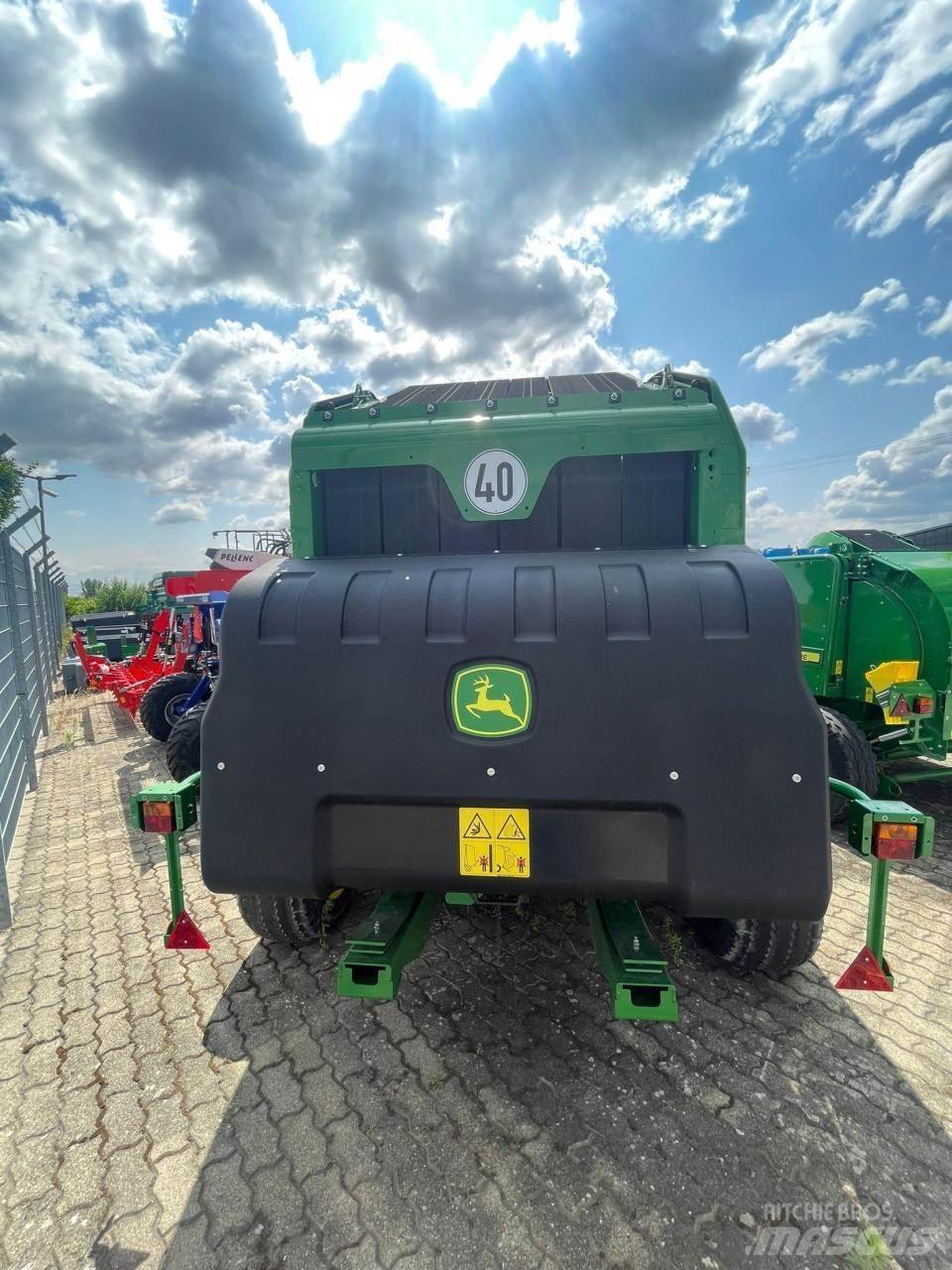 John Deere V451G Rotopresse