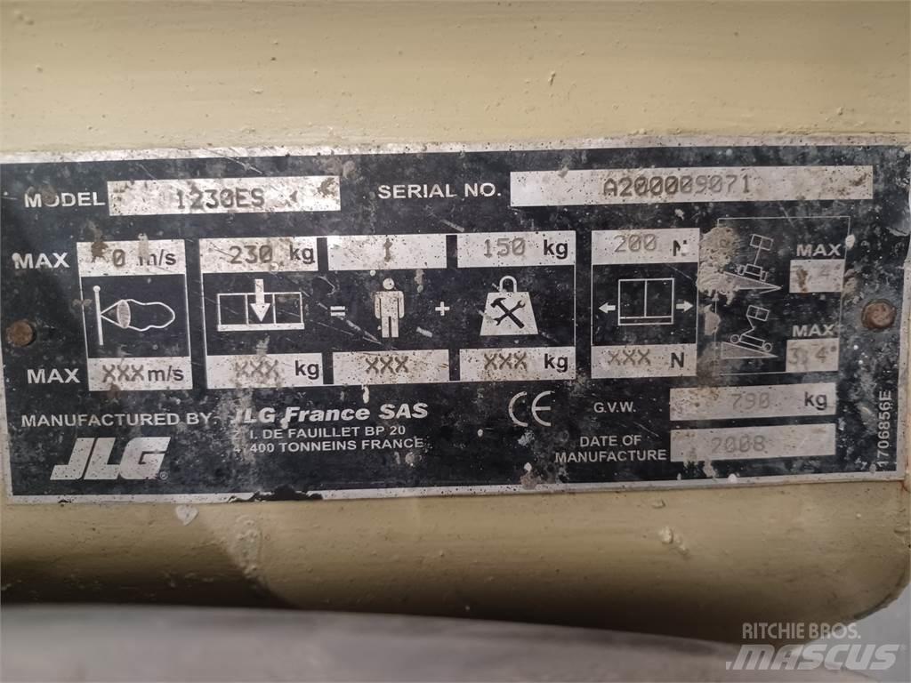JLG 1230ES Piattaforme cingolate, Piattaforme a ragno e Montacarichi