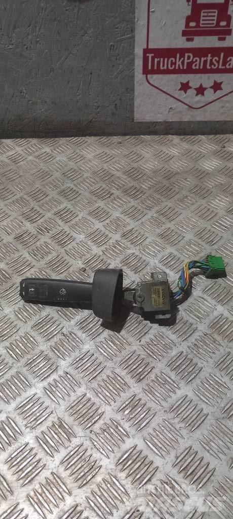Volvo FH 12    21005296 Cabine e interni