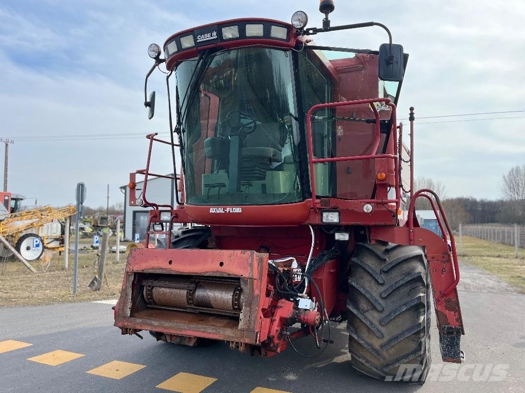 Case IH 2388 Mietitrebbiatrici