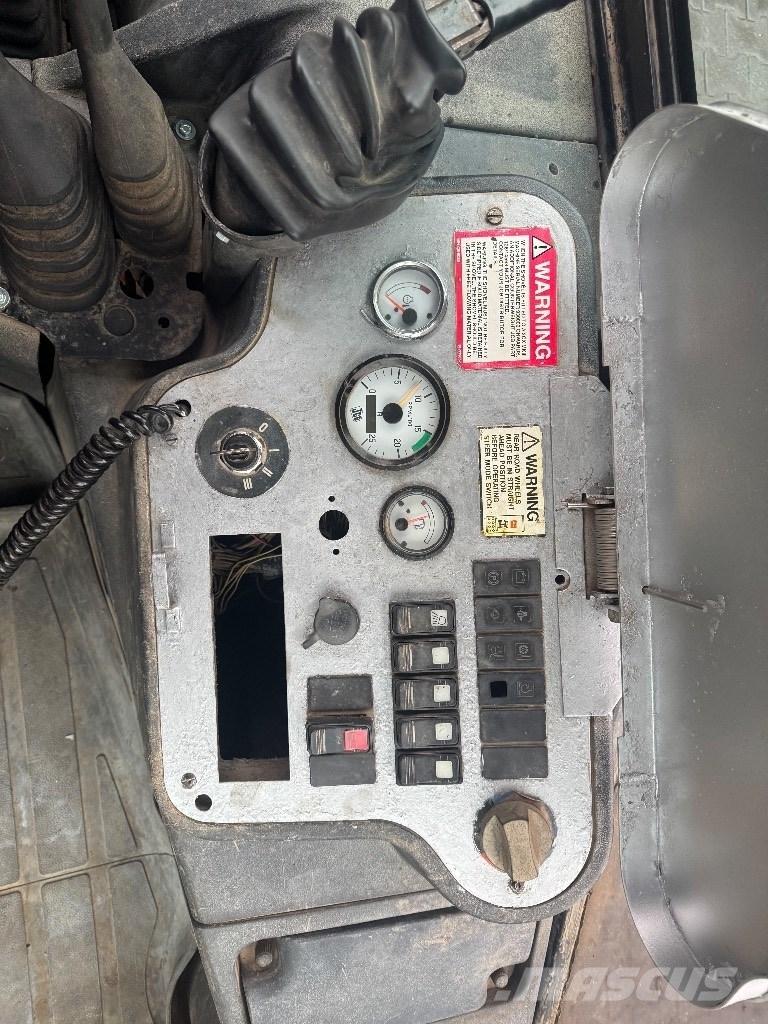 JCB 2 CX Airmaster Pale gommate