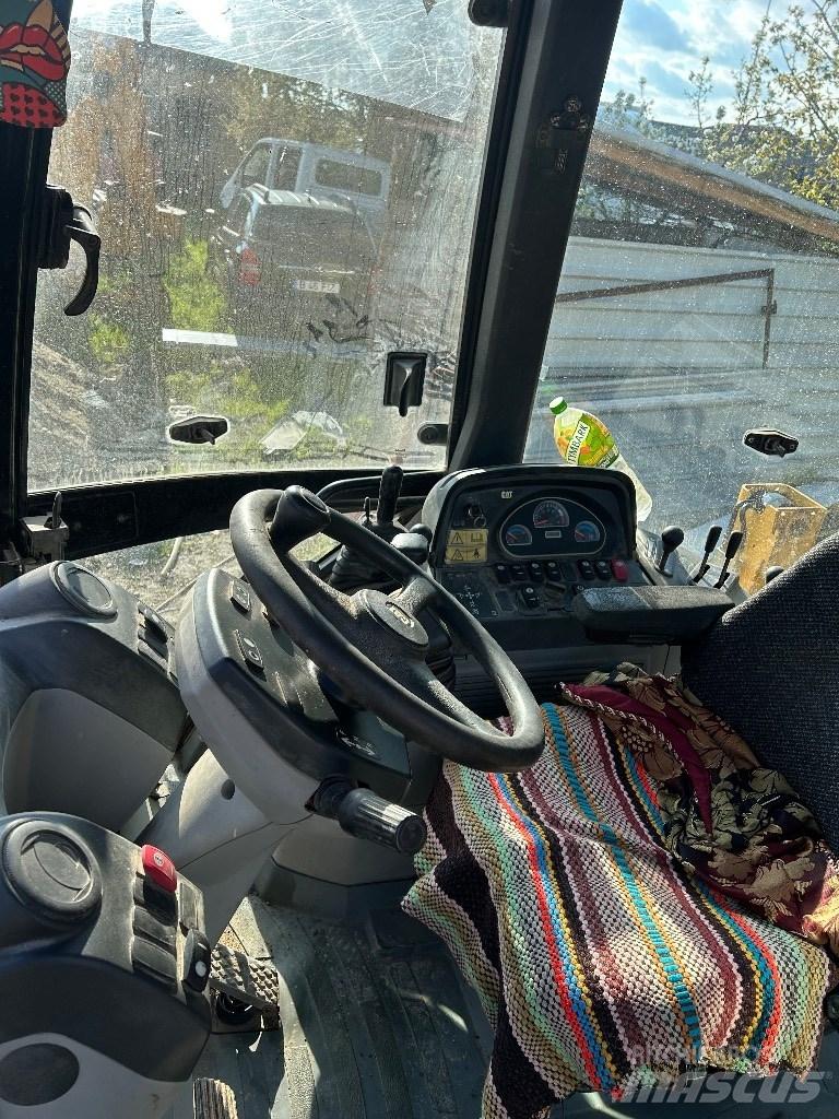 CAT 422 E Terne