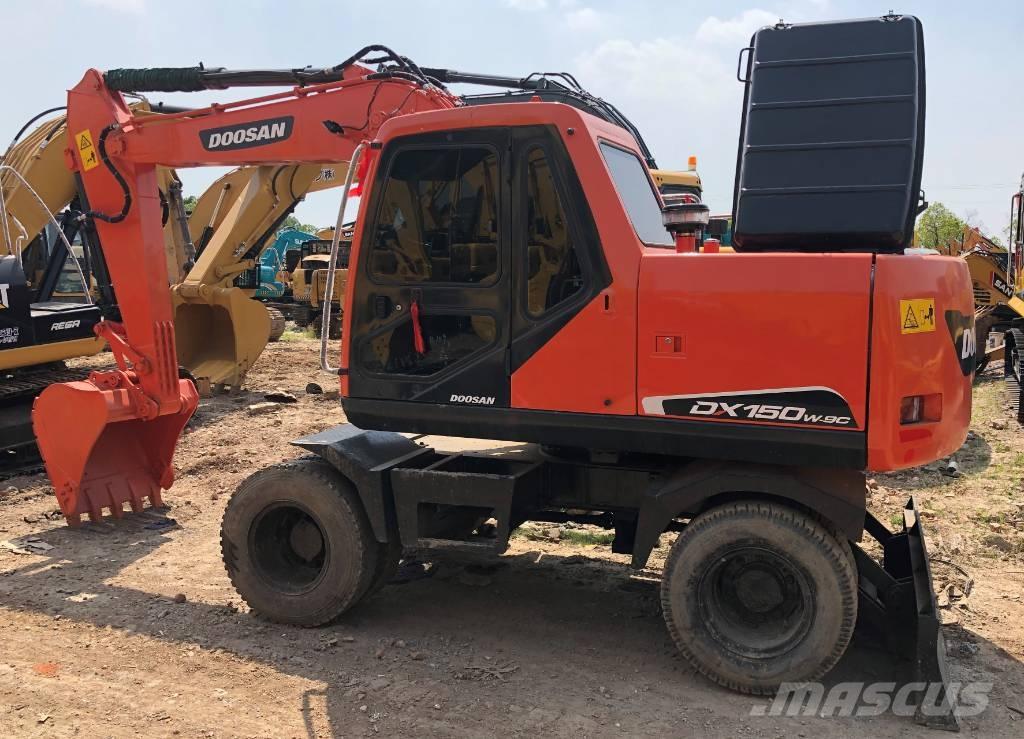 Doosan DX150W Escavatori cingolati
