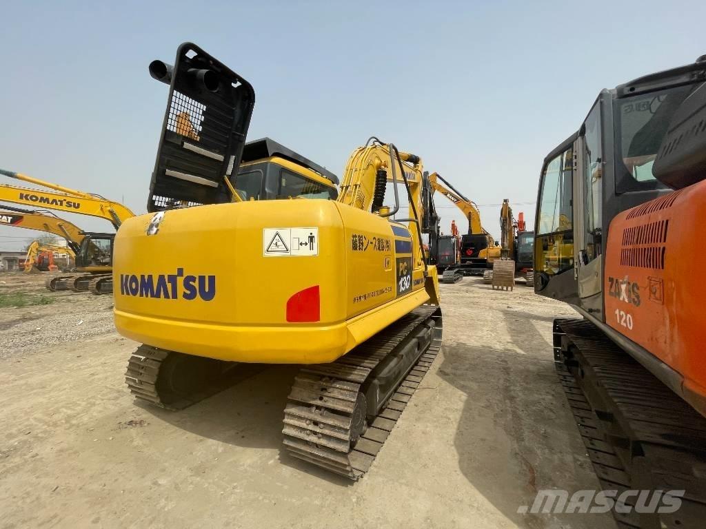 Komatsu PC 130 Escavatori cingolati