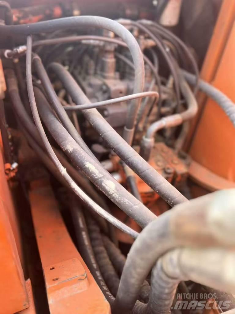 Doosan DH150 W-7 Escavatori gommati