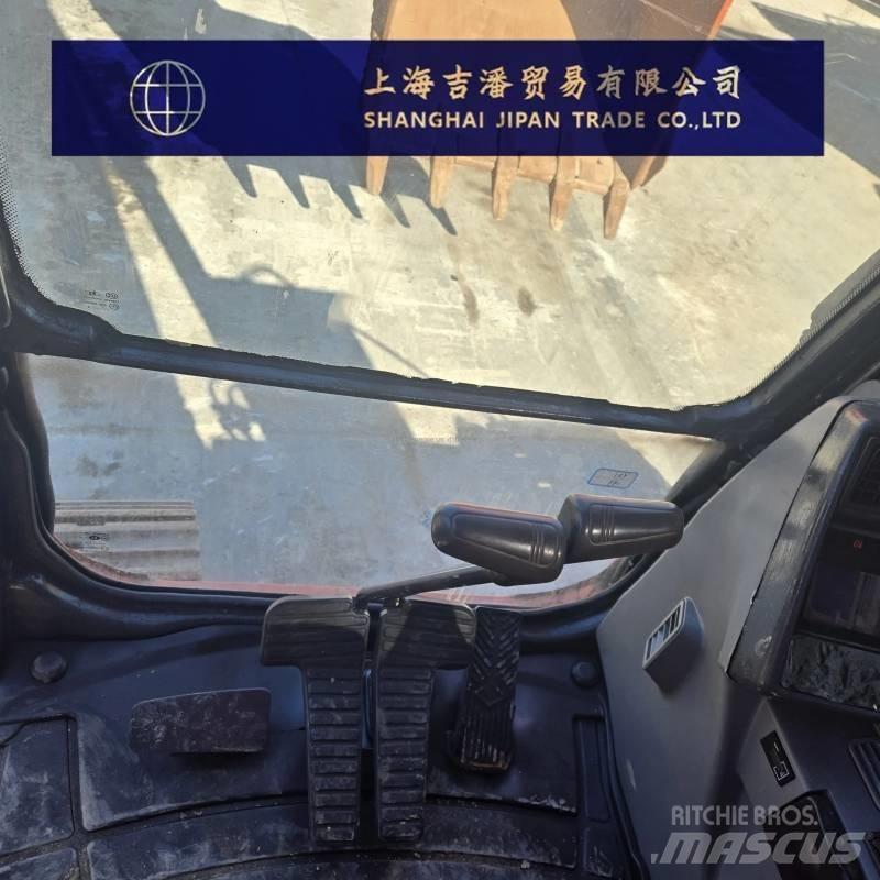Doosan DX 225 Escavatori cingolati