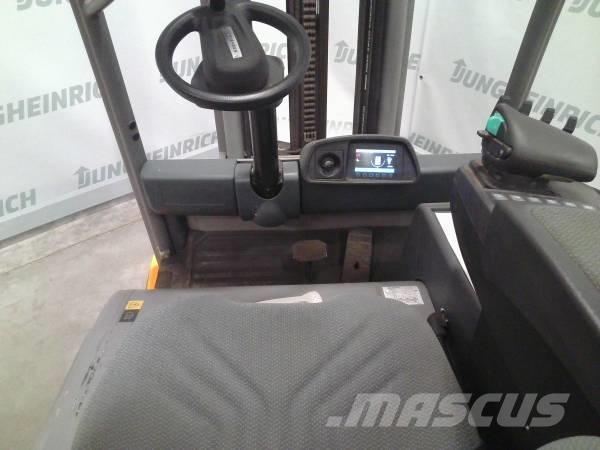 Jungheinrich EFG 320 Carrelli elevatori elettrici