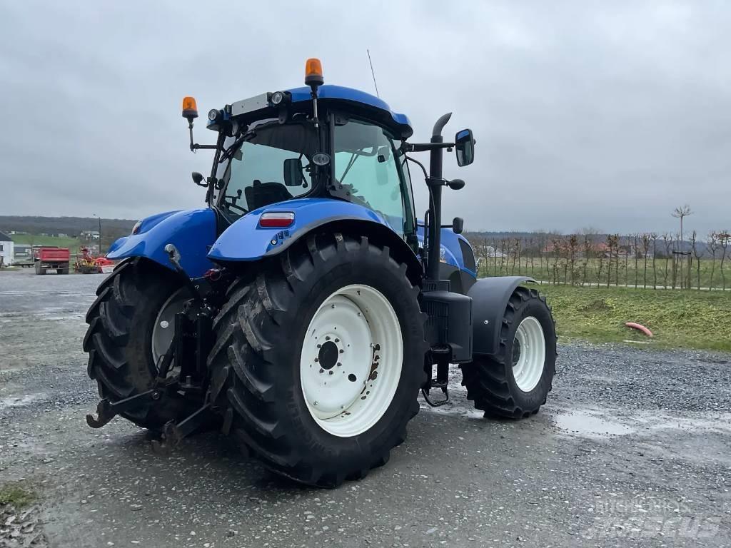 New Holland T 7.210 Trattori