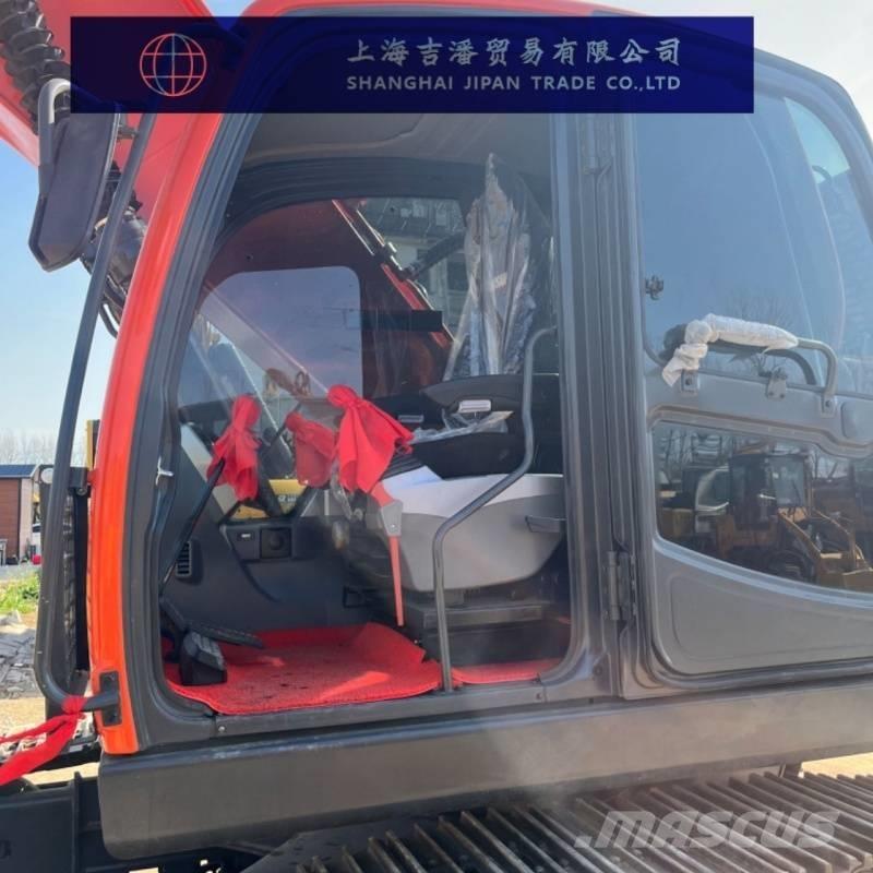 Doosan DX 225 Escavatori cingolati