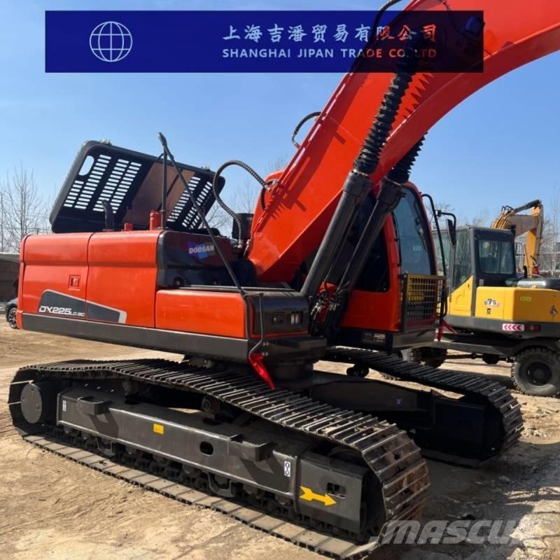 Doosan DX 225 Escavatori cingolati