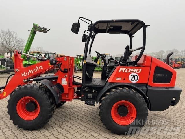 Kubota R 090 Pale gommate