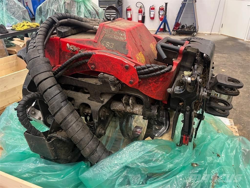 Komatsu C93 Decespugliatrici e trinciatrici idrauliche