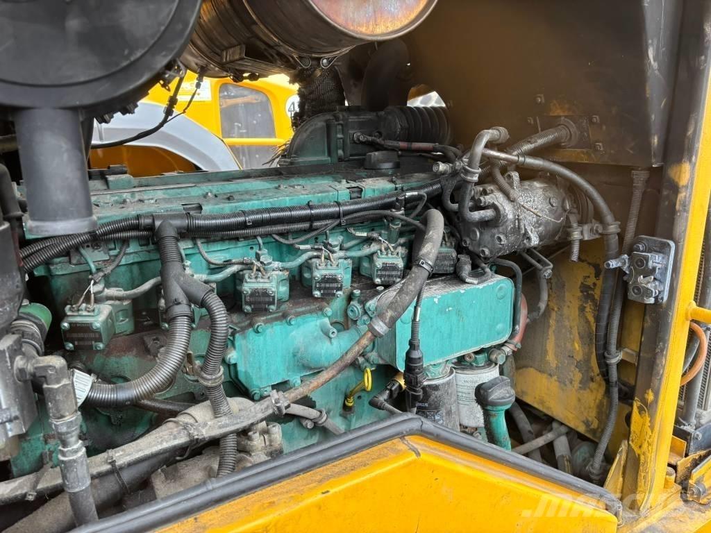 Volvo Radlader L60E Pale gommate