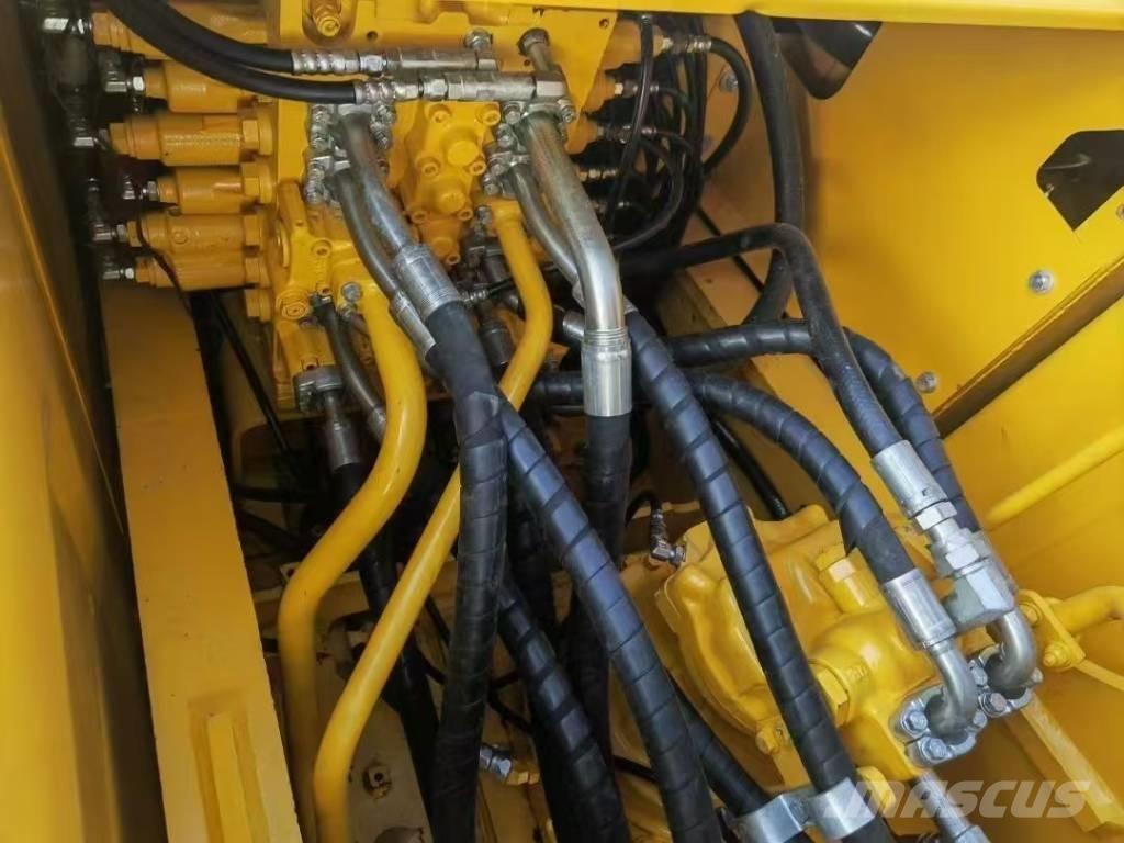 Komatsu 200-8 Escavatori cingolati