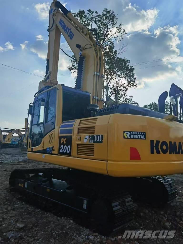 Komatsu 200-8 Escavatori cingolati