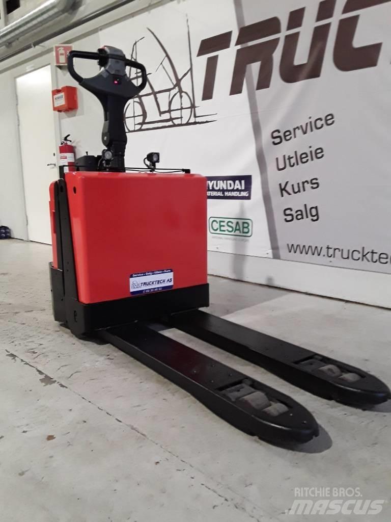 BT LPE 200 Carrelli elevatori bassi a piattaforma