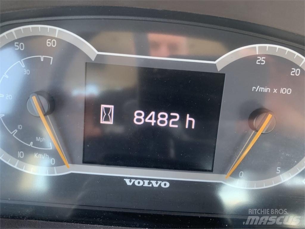 Volvo L 70 H Pale gommate